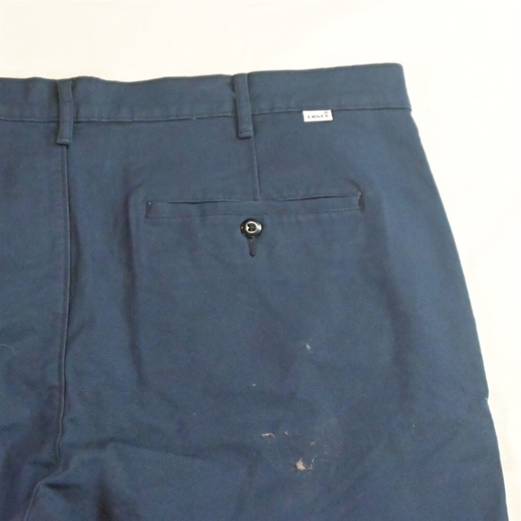 NEW Levi's 40 x 10" Navy Blue 21181 Straight‎ Chino Shorts - Picture 4 of 5